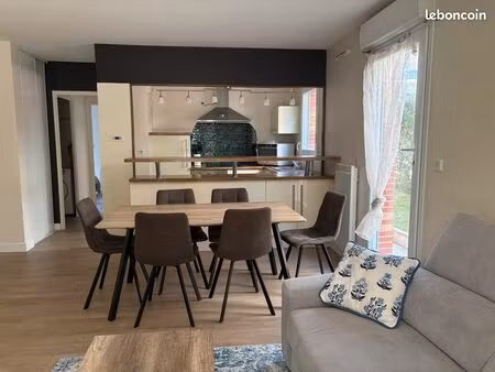 bel appartement 2 chambres  jardin privatif de 135 m2