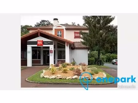 parking/box 12 m² anglet