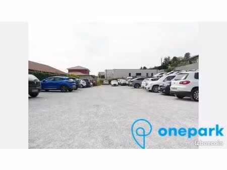 parking/box 12 m² grenay