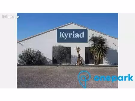 parking/box 12 m² merignac