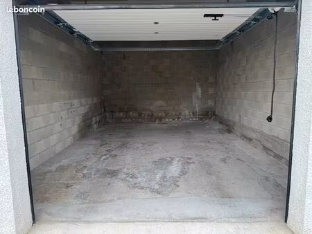 box garage
