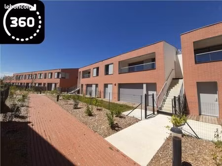 villa 4 pièces 81 m²