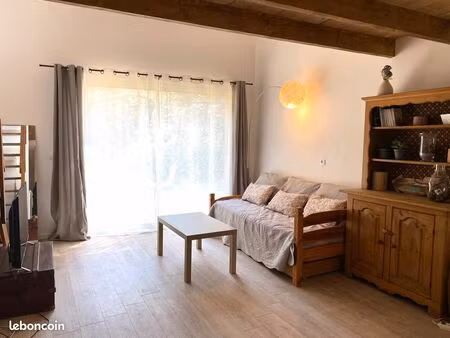 studio meublé 23 m2 + 10m2 en mezzanine à aix-puyricard