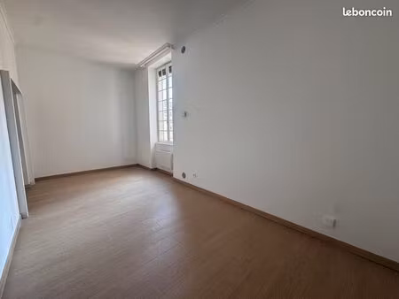 studio 1 pièce 24 m²