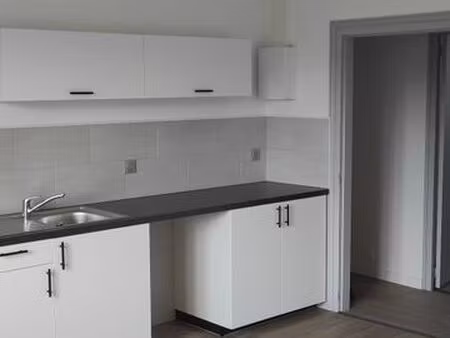 location appartement centre bourg de maulévrier
