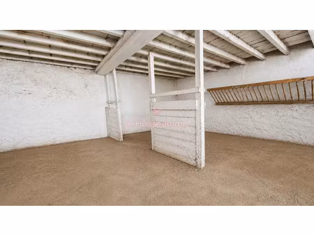 vente locaux professionnels 1 pièce 52 m² à arette (64570)  39 000 €