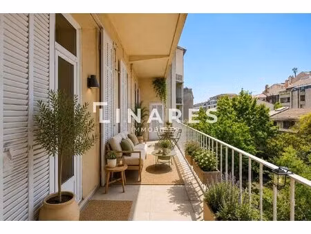 central paradis - appartement t4 de 158m2 - balcon - cave - 2 chambres de bonne - 13008