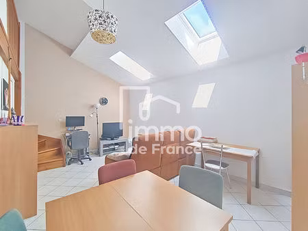 appartement meximieux 2 pièces en duplexe de 43 m2 + terrain et place de parking