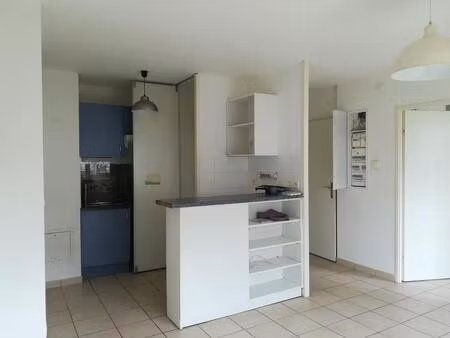 f2 - 35m ²