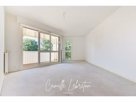 appartement à vendre 2 pièces ()