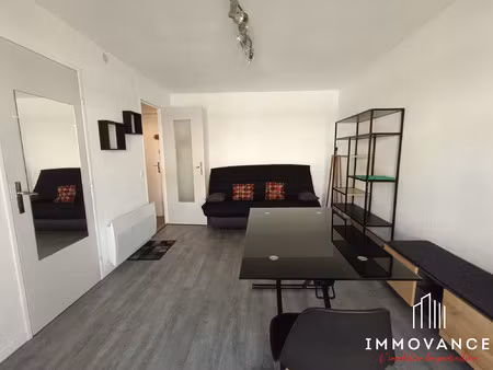 studio meublé + parking