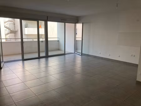 sans frais d agence appartement t2 avec garage a malepere 31400 toulouse