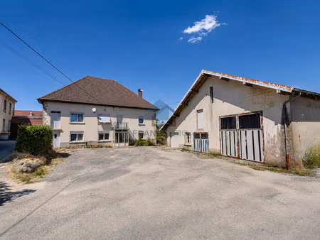 belleherbe - grande maison avec dependances