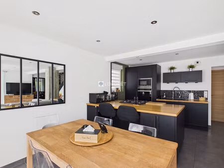 maison mahalon 6 pièce(s) 190 m2