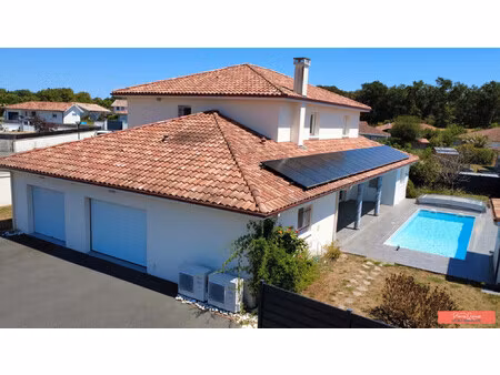 sainte-marie-de-gosse : maison t7 de standing avec piscine et é