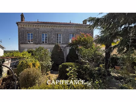 maison bourgeoise avec charme et cachet - 5 pièces - 135 m² - port d'envaux (17) - 365.800
