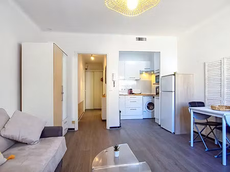 appartement de type f1 rue d'antibes