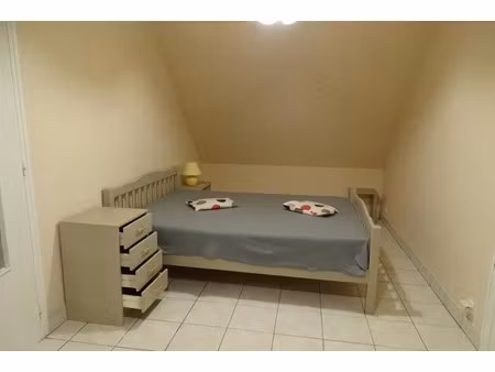 location meublée chambre 1 pièce 15 m² à angers (49000)  375 €