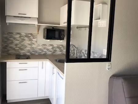 location appartement 1 pièce 20.86 m² à montpellier (34000)  645 €