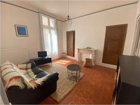 location meublée appartement 2 pièces 49 m² à beziers (34500)  441 €