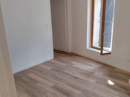 location appartement 2 pièces à guîtres (33230)  600 €