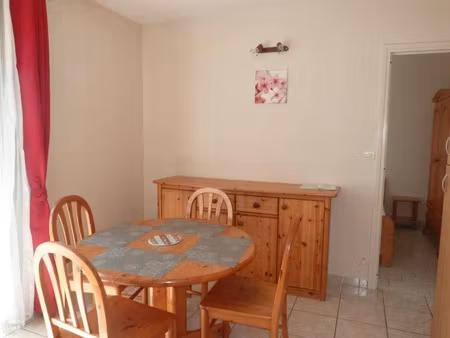location meublée appartement 2 pièces 33 m² à tours (37000)  595 €