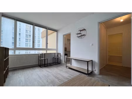 location meublée appartement 1 pièce 23.79 m² à aubervilliers (93300)  680 €