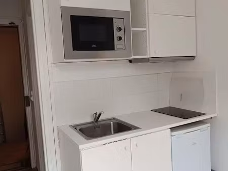 location meublée appartement 1 pièce 15 m² à paris 13ème (75013)  674 €