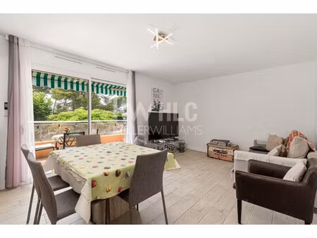 le cannet colombier – t3 rénové avec deux terrasses  garage & cave