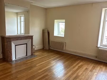 location appartement 4 pièces 110 m² à nancy (54000)  790 €