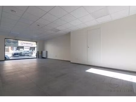 surface commerciale à louer à comines (vbe49276)