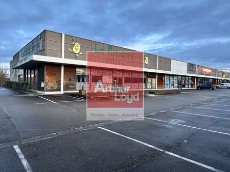 vente commerce troyes 10000 1100m²