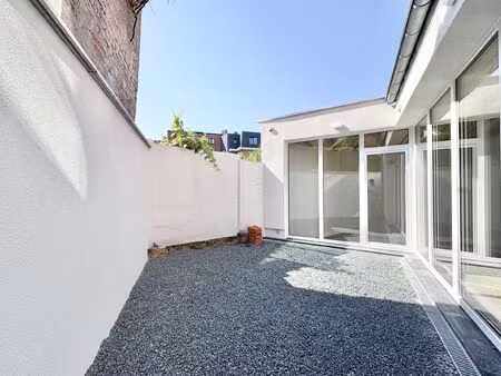 maison à louer avec terrasse et 5 chambres   woluwe-saint-pierre (vbe49263)