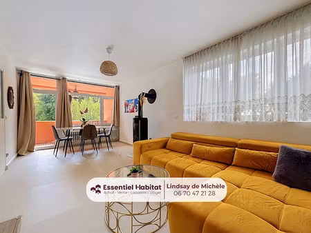 maison rénovée de 95m² avec 4 chambres et jardin à mont saint martin
