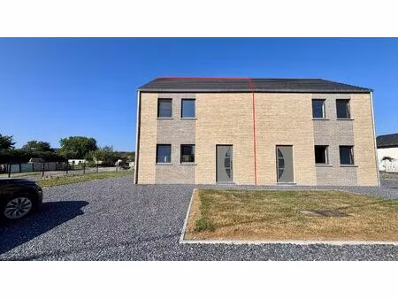 maison à louer à rue de wellin 31 halma (vbe49273)
