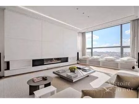 louise : penthouse exceptionnel de 3 chambres + bureau