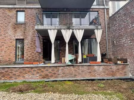 charmant studio avec terrasse sur jardin