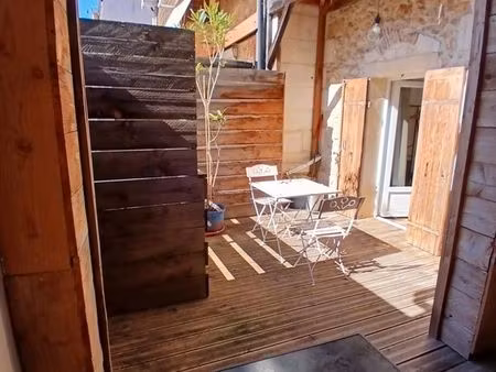 studio meublé avec terrasse proche église ⛪️