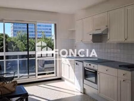 location appartement 4 pièces à brest jaurès (29200) : à louer 4 pièces / 116m² brest jaur