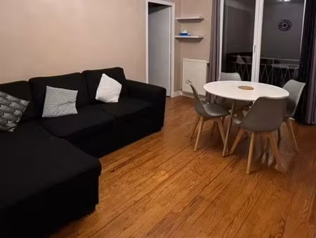 location étudiantes de 2 chambres