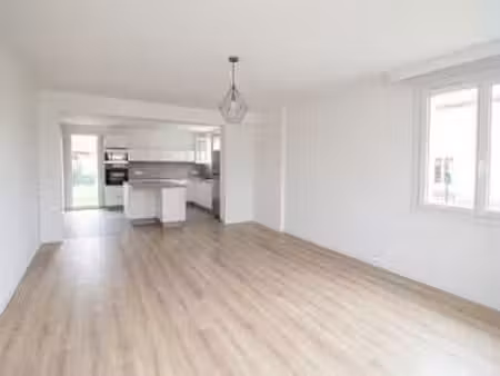 location appartement 4 pièces à donges (44480) : à louer 4 pièces / 103m² donges