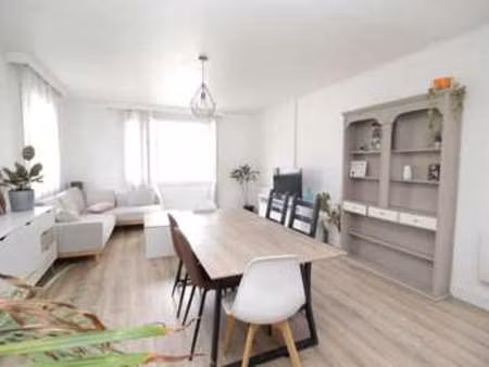 location appartement 4 pièces meublé à donges (44480) : à louer 4 pièces meublé / 103m² do