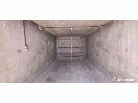 garage fermé 14 m² à louer – lyon 7ᵉ – résidence sécurisée