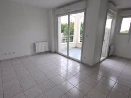location appartement 2 pièces à nantes (44000) : à louer 2 pièces / 46m² nantes