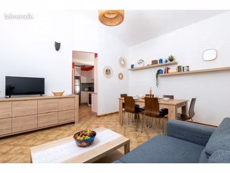 maison 2 chambres climatisée terrain parking sécurisé