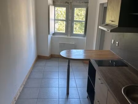 à louer – appartement t2 – 450 /mois