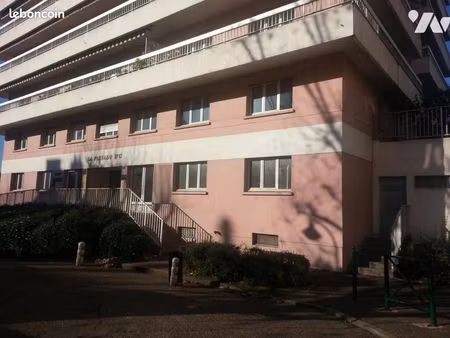appartement 2 pièces 65 m²