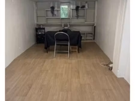 local commercial / showroom / bureau / atelier / événementiel