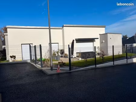 location maison l'huisserie