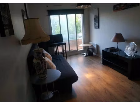 location meublée appartement 1 pièce 21 m² à paris 17ème (75017)  875 €